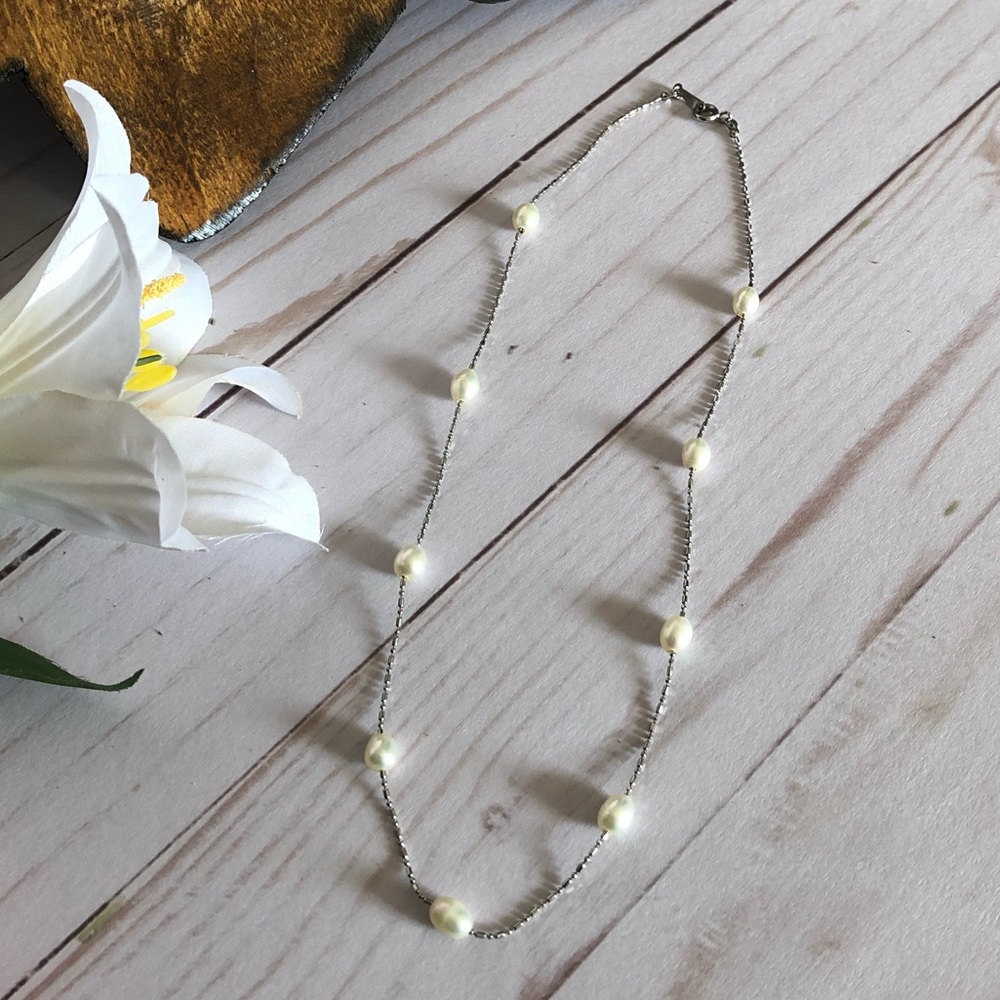 Dainty Pearl Necklace